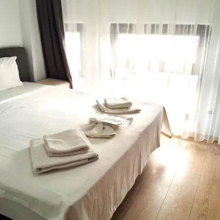 Altin Life Hotel *
